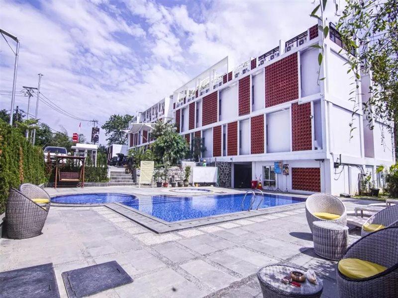 Oyo 2233 Bell's Place Hotel 2*